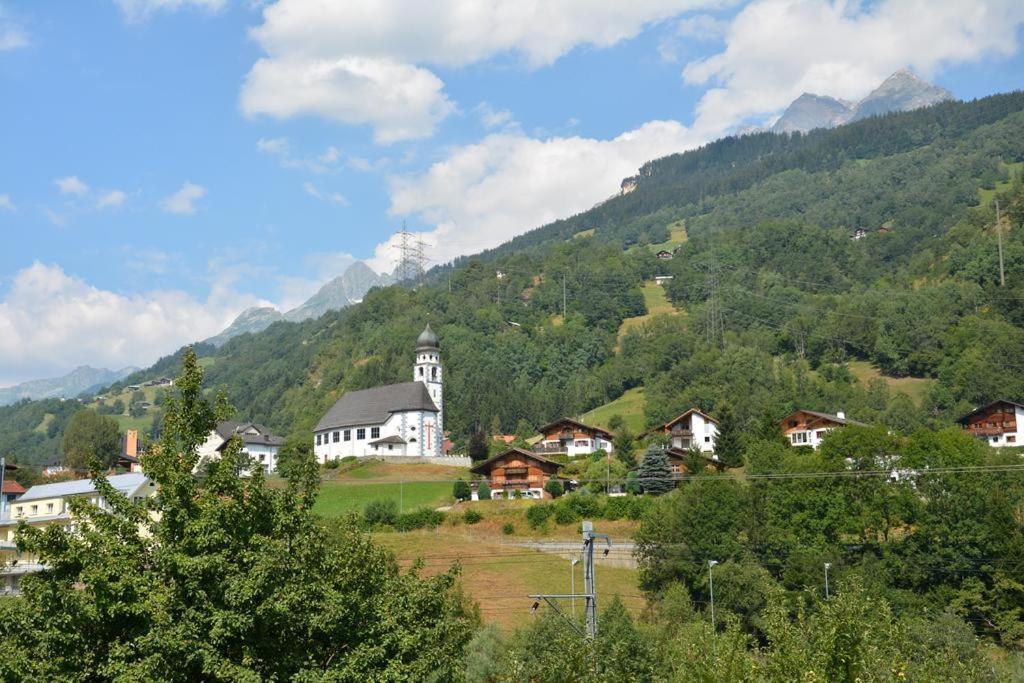 Alte Post Mit Geschichte Und Restaurant
